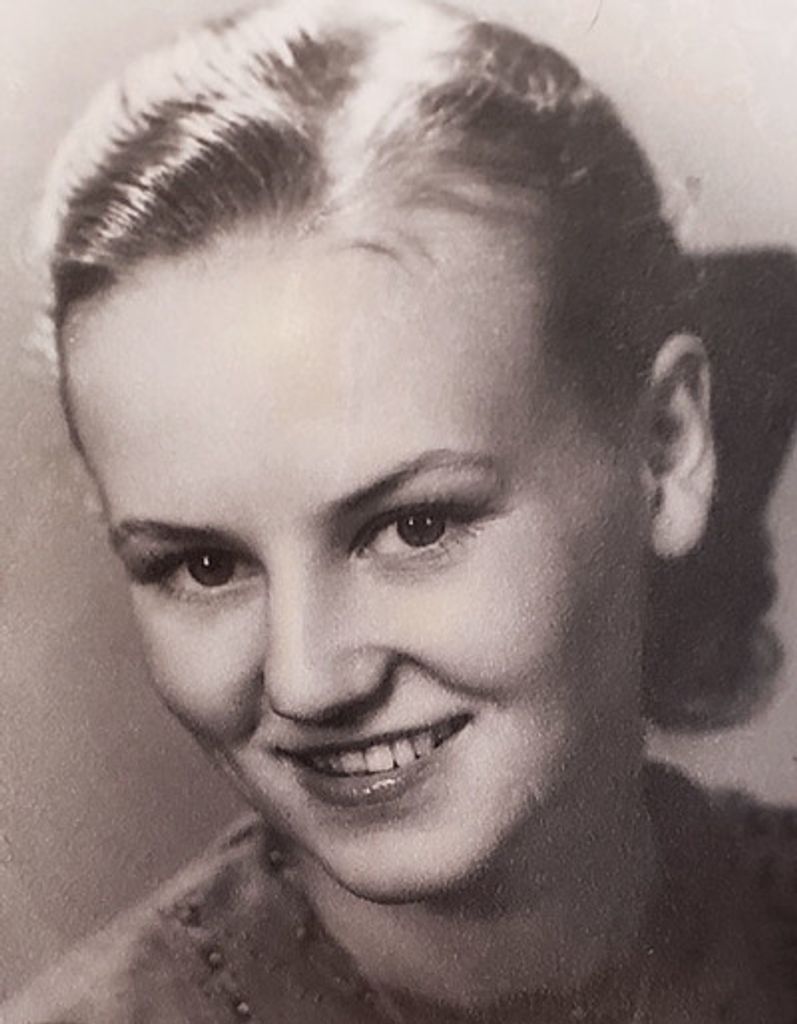 Helga H. Lefebvre