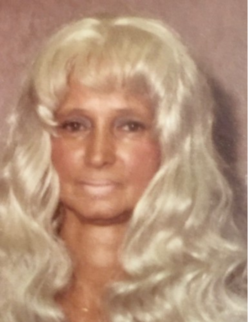 Lorna J. Lee Profile Photo