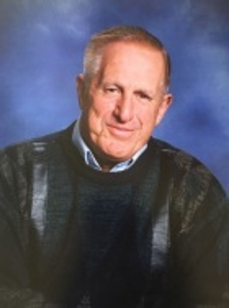 Daniel  Lee Knikelbine Profile Photo