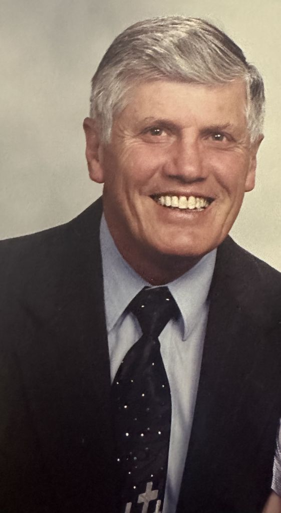 Pastor Walter Leroy Hallberg