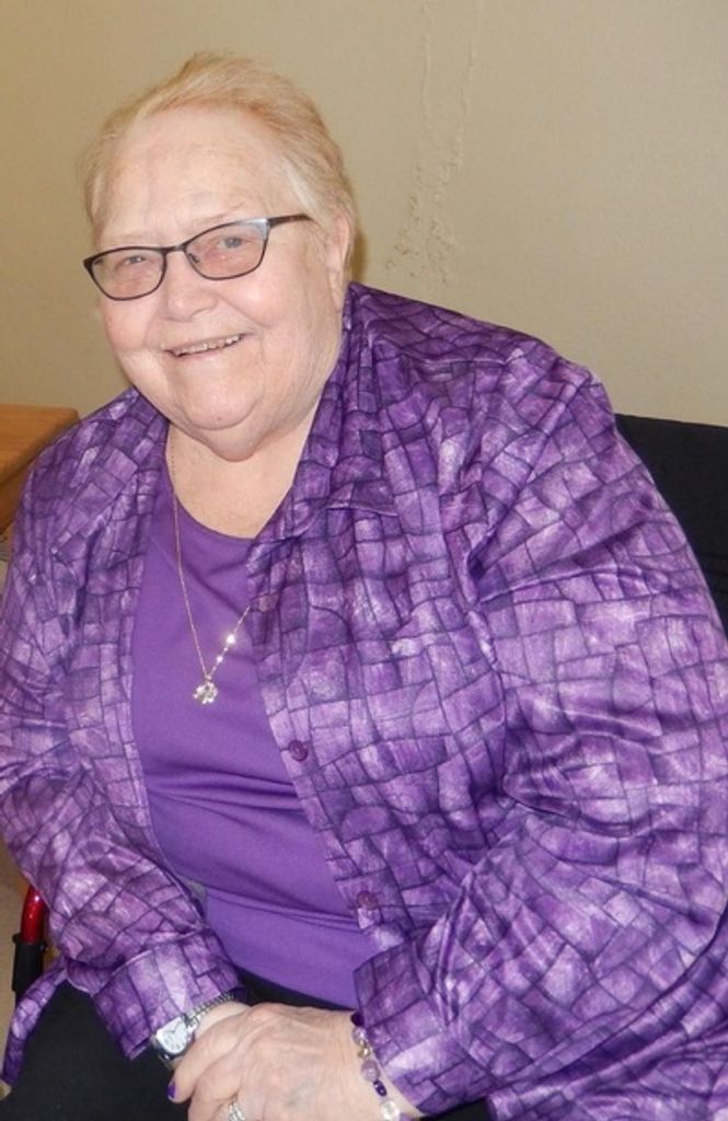 Elfrieda Helen Saylor Profile Photo
