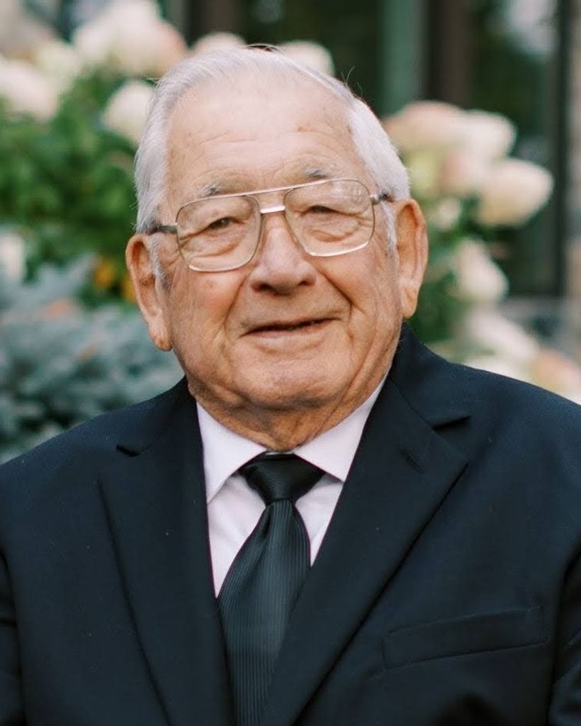 Robert "Bob" Bunkers