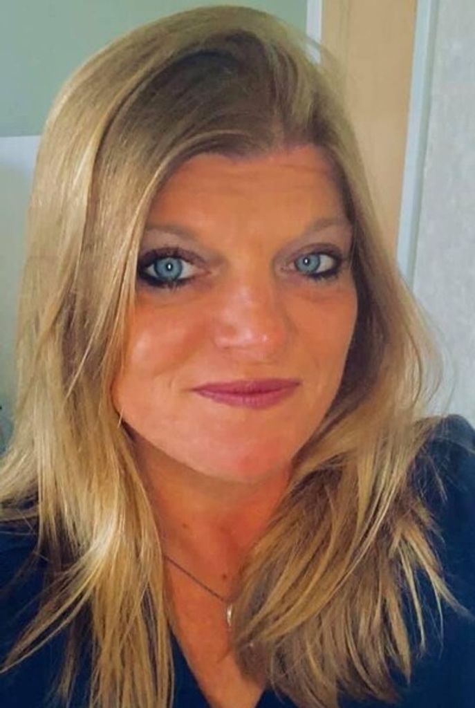 Lynn Crumb Carter Profile Photo
