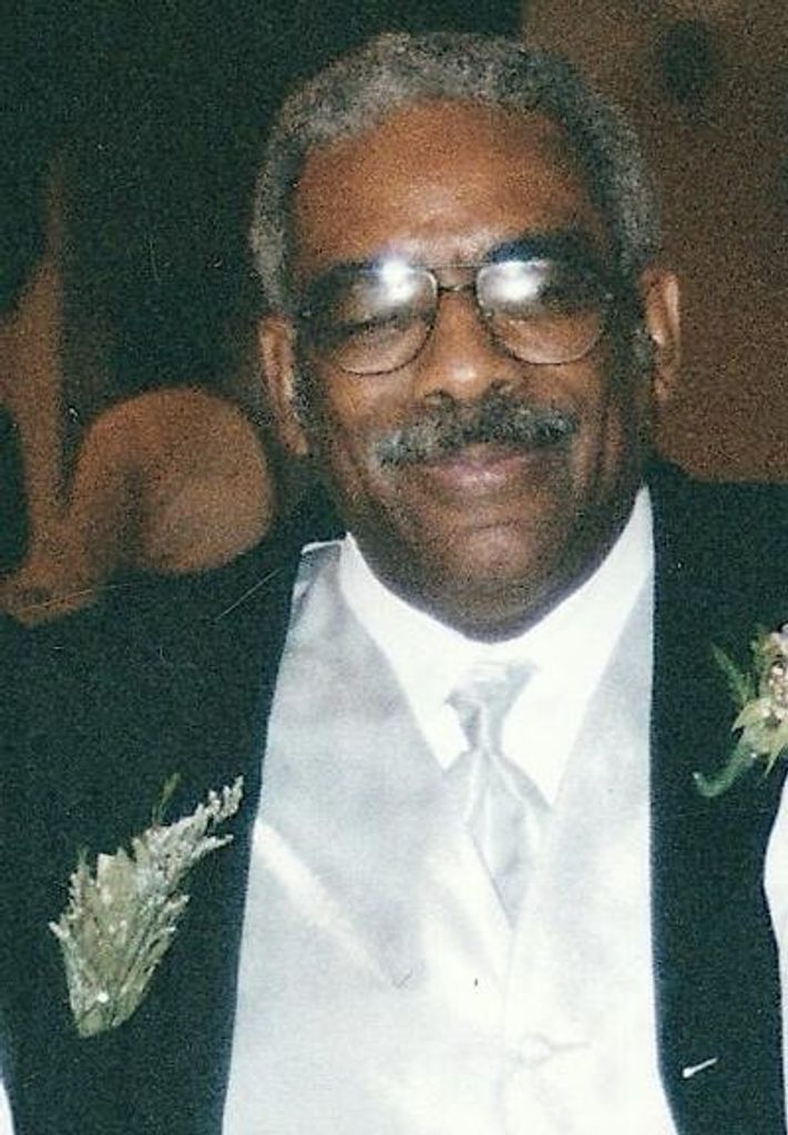Harold Binet Davis Profile Photo