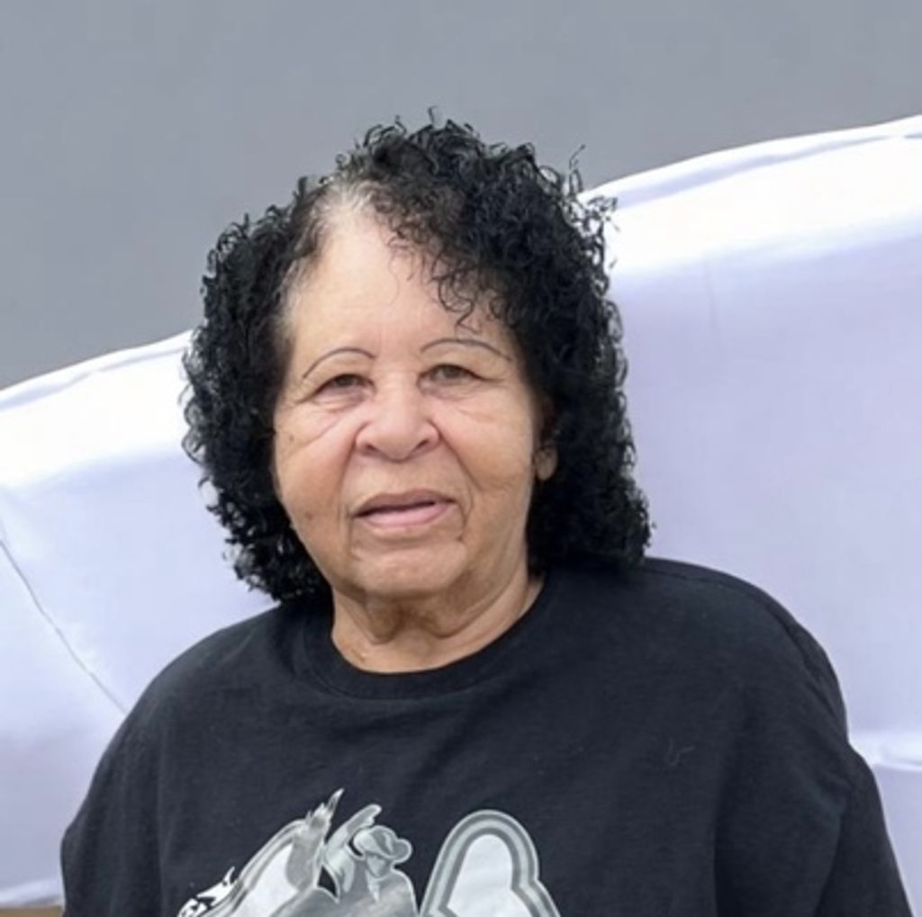 Laura Toles Profile Photo