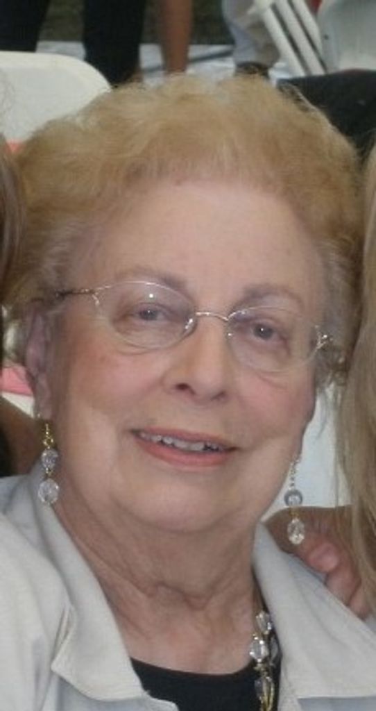 Mary Gloria Tacka Profile Photo