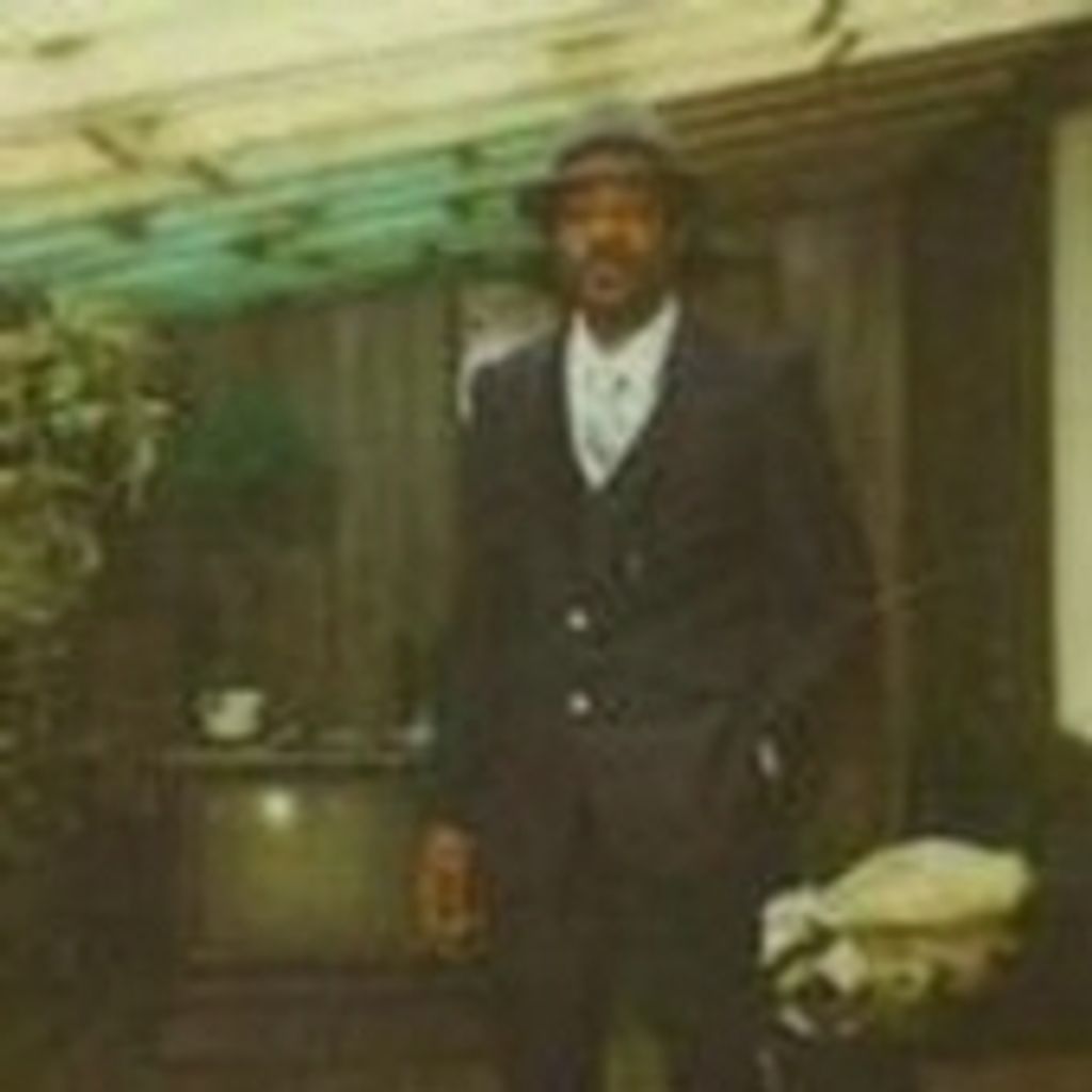 Raymond Loyd Mr Johnson