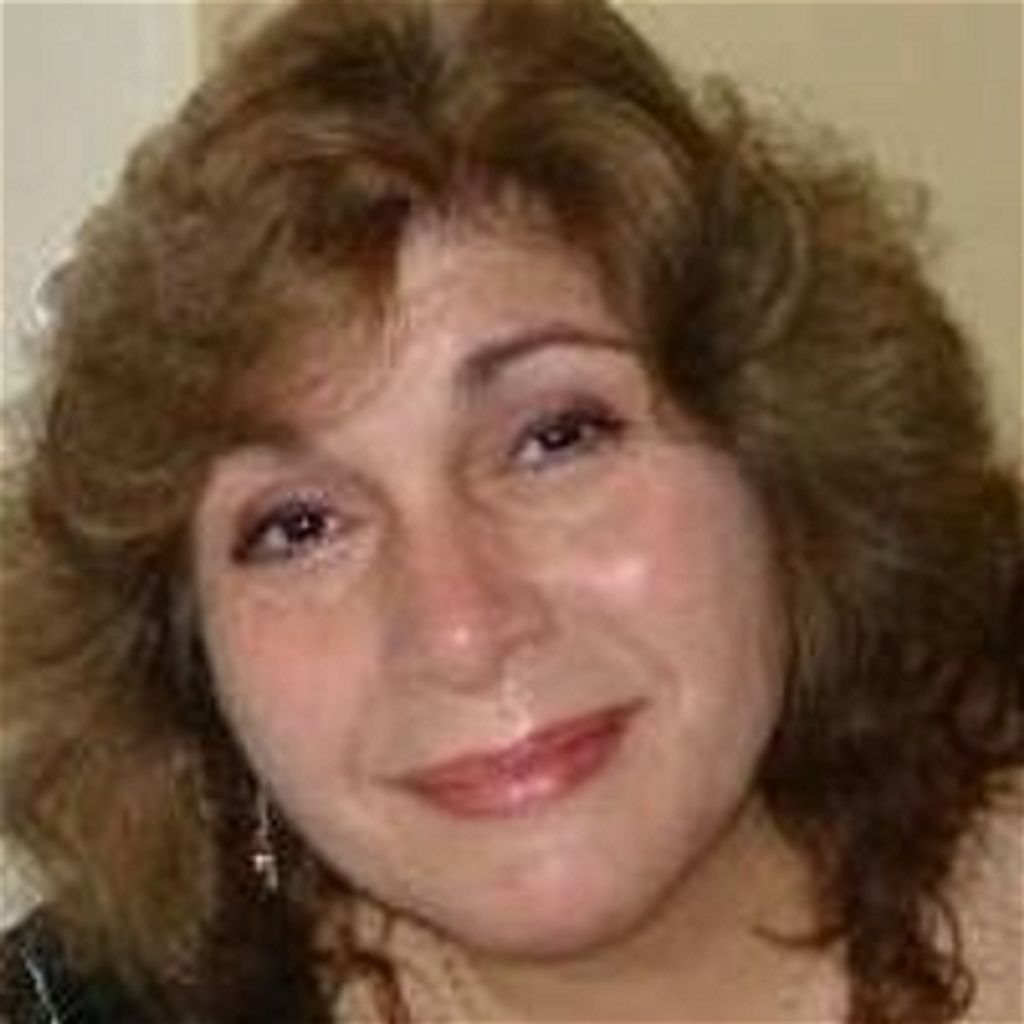 Loida Hilcken Profile Photo