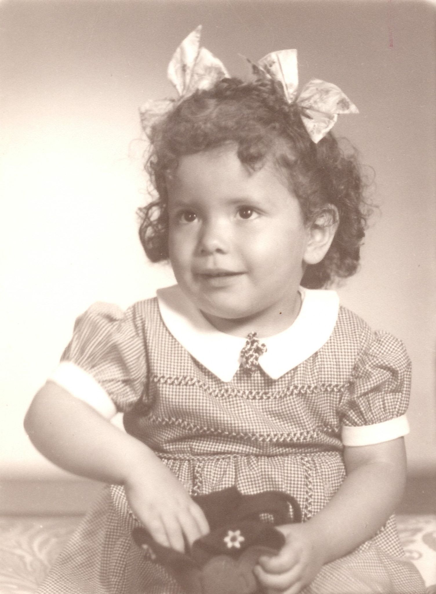 Mary Lou Guzman photo gallery image 1 of 56