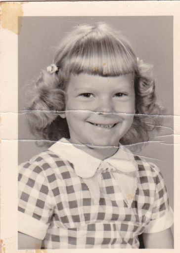 Michele Ann Gibson photo gallery thumbnail 4 of 54