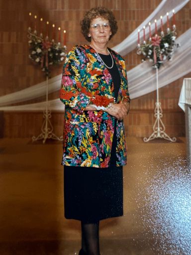 Mary Claire Heiden photo gallery thumbnail 66 of 145