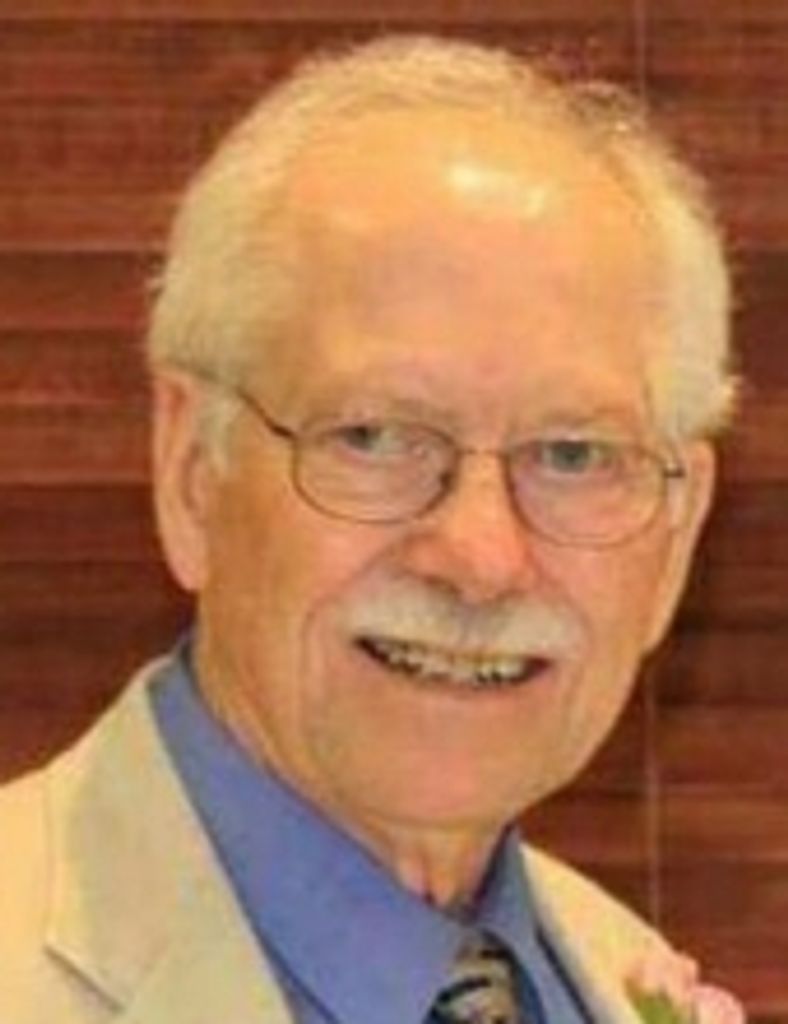 Thomas E.  Dye