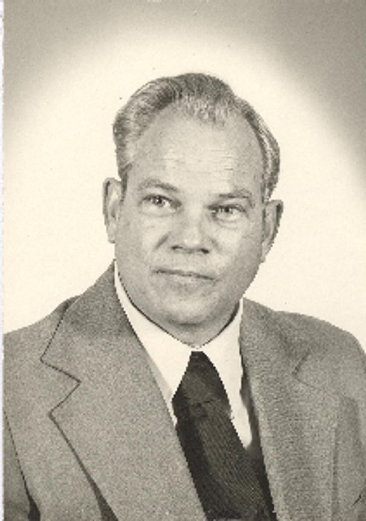 Roger Bennett Profile Photo