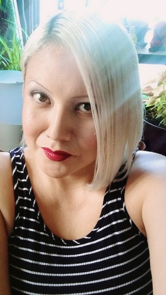 Yellow Thunder Woman Profile Photo