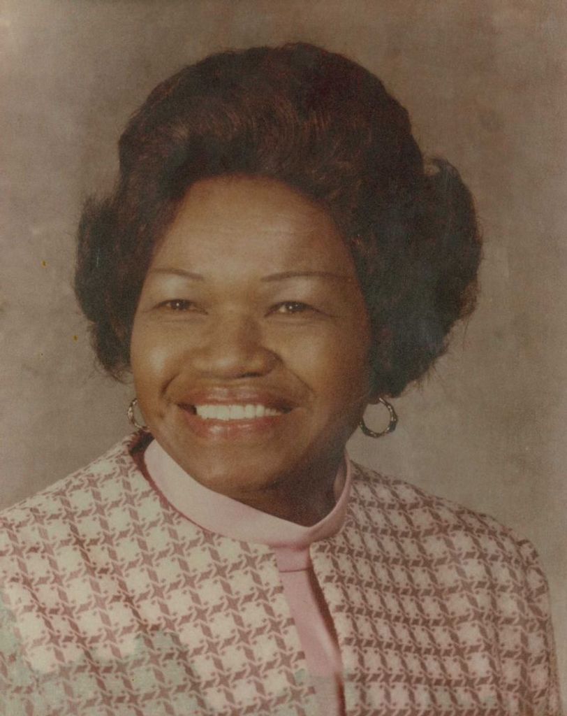 Estella D Howard