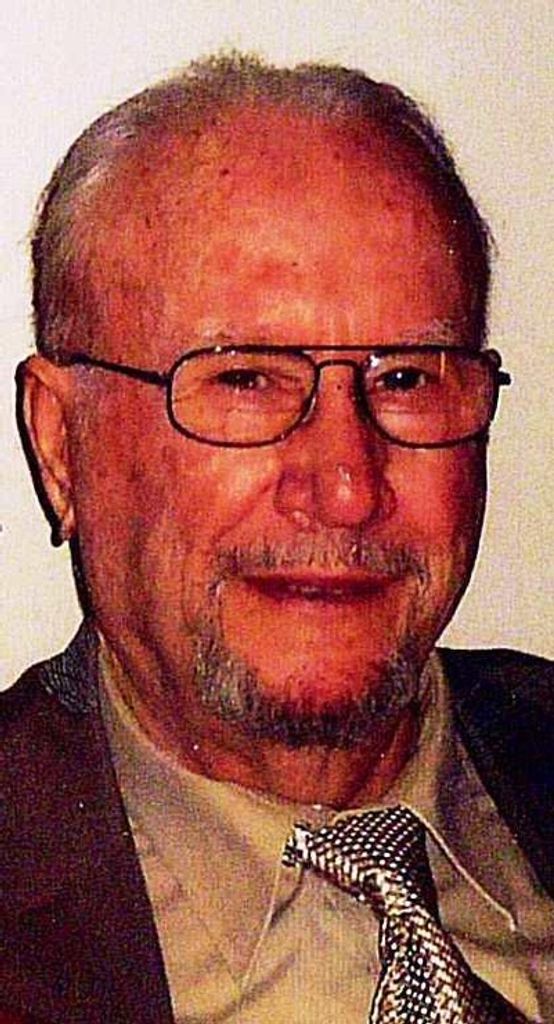 Junie "Tom" Hawthorne