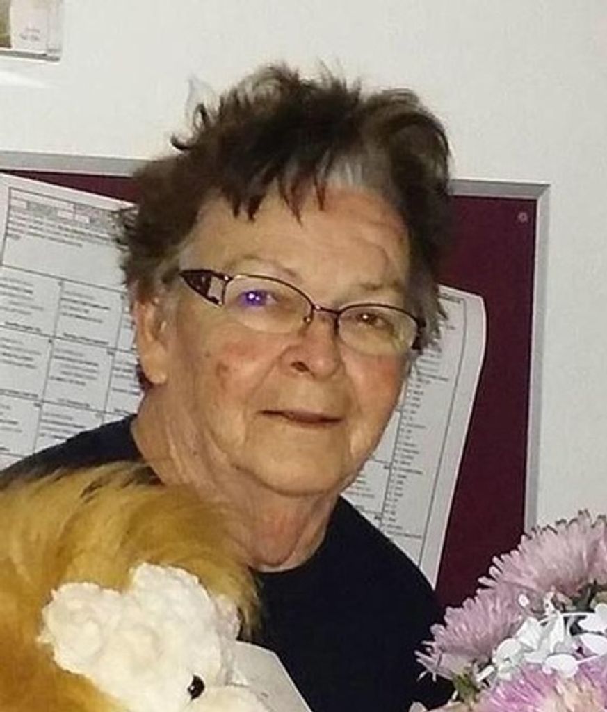 Mary Linnell Michaud Profile Photo