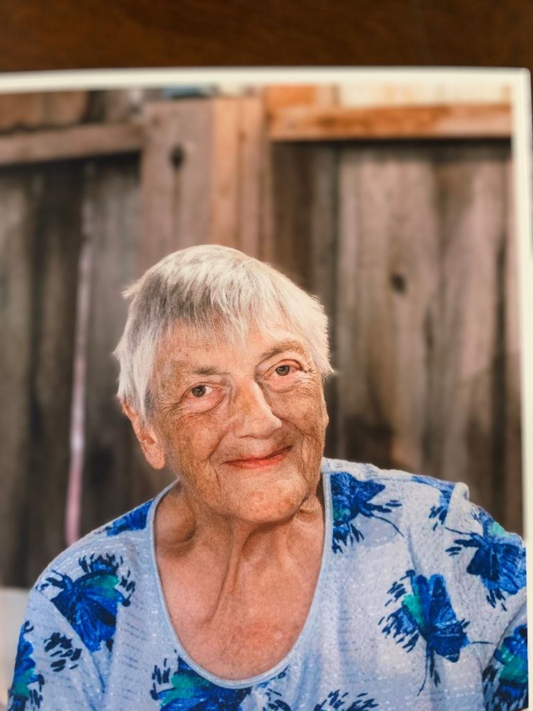 Sharon Knights Profile Photo