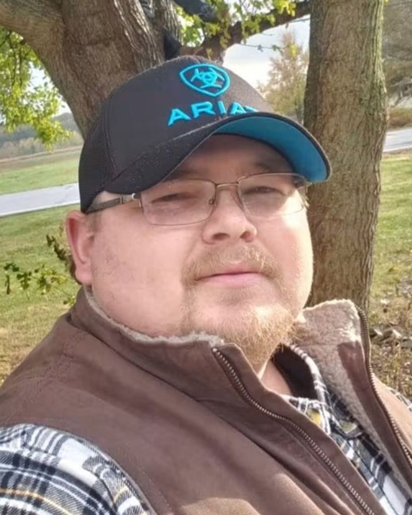 Justin Richard Edwards Profile Photo