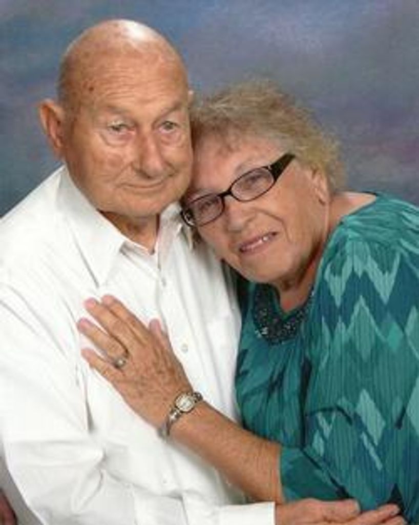 Leona "Lee" Rita (Roberts) Erwin