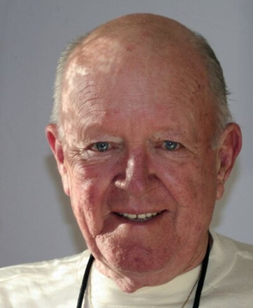 Robert E. Plante