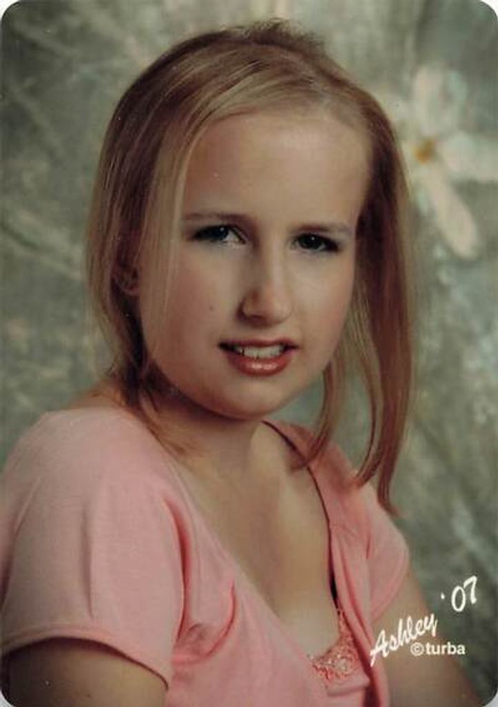 Ashley Elizabeth Gadzinski Profile Photo