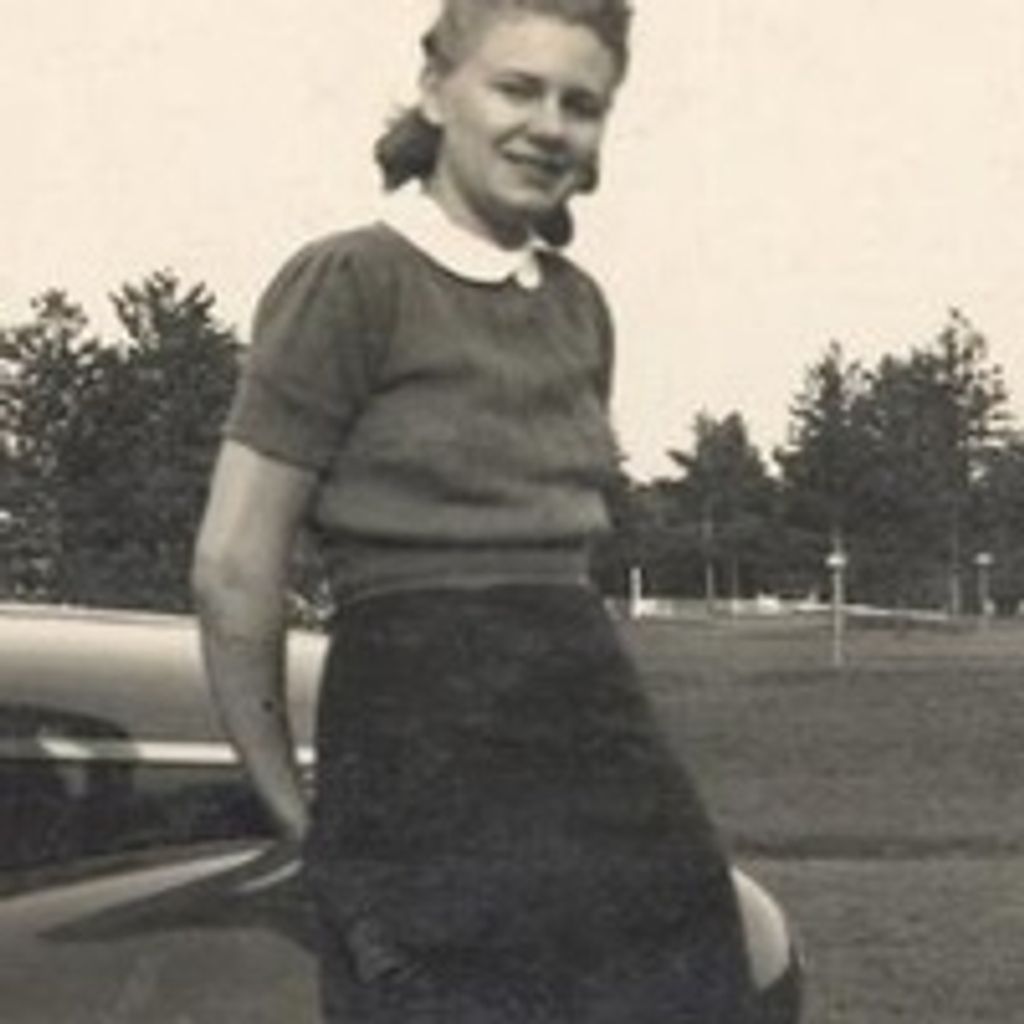 Svea Laughren Profile Photo