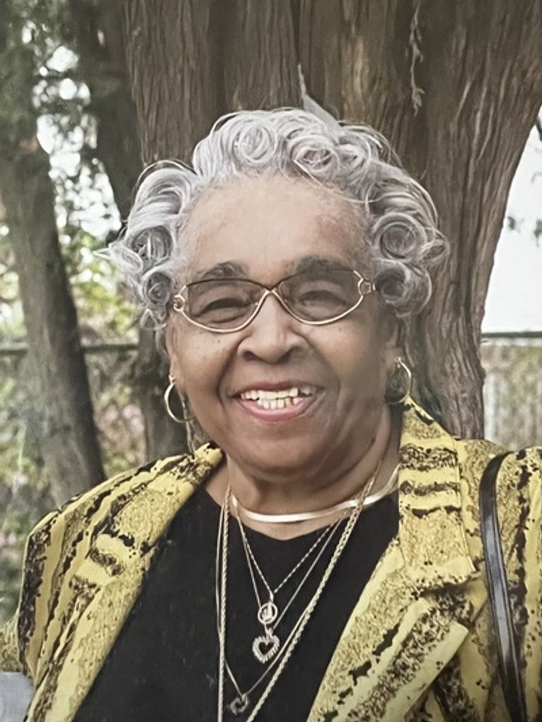 Nellie Ree Best Profile Photo