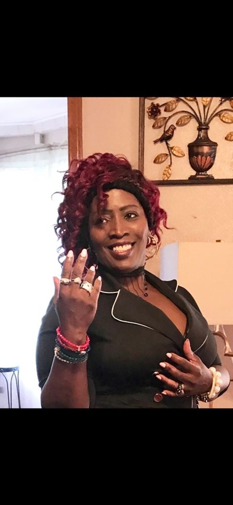 Suzy Martin Profile Photo