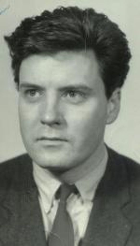 Robert  R. Evans