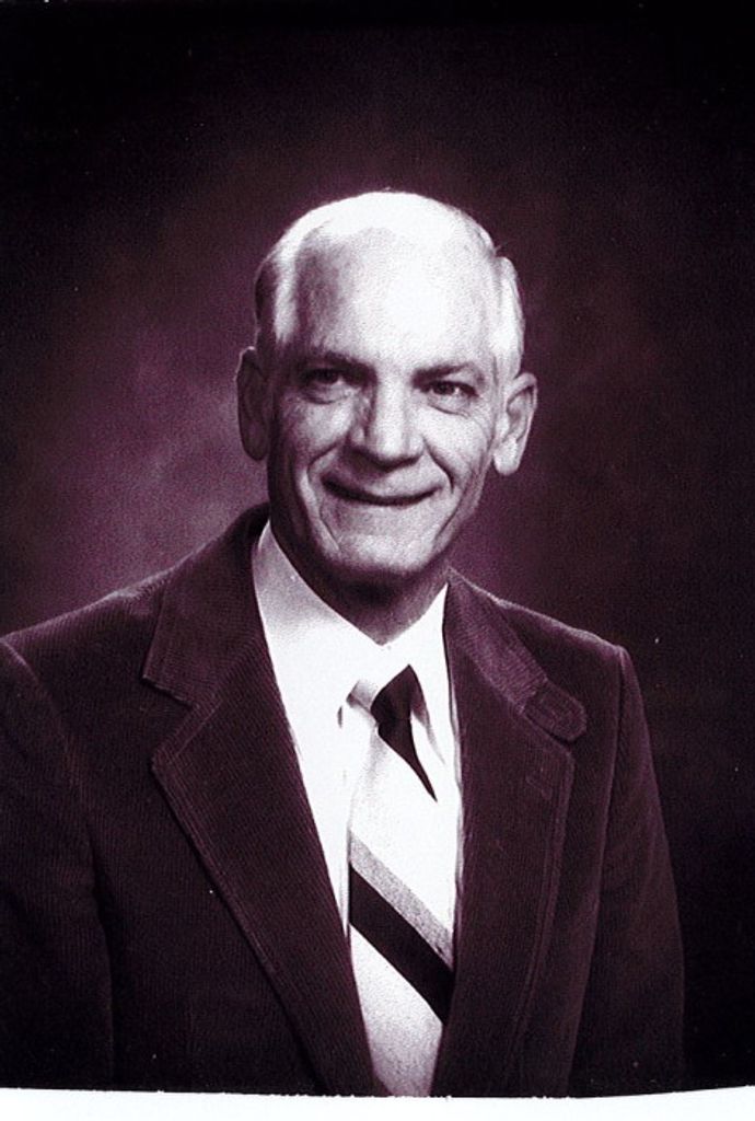 Julio E. Cuesta M.D.