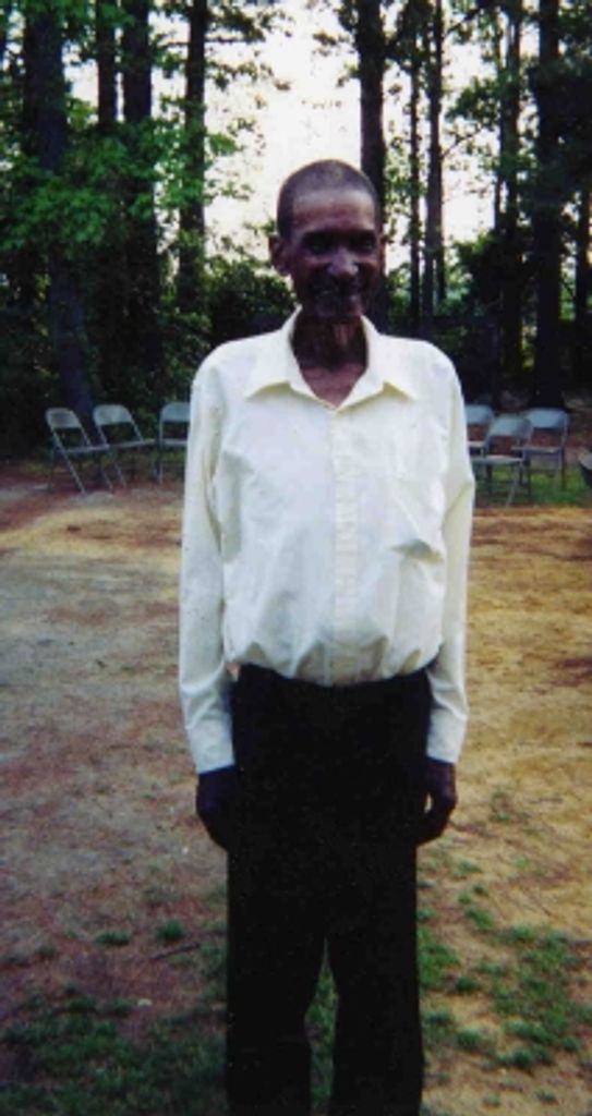 Mr. Robert Earl\'Mooney\' Bullock