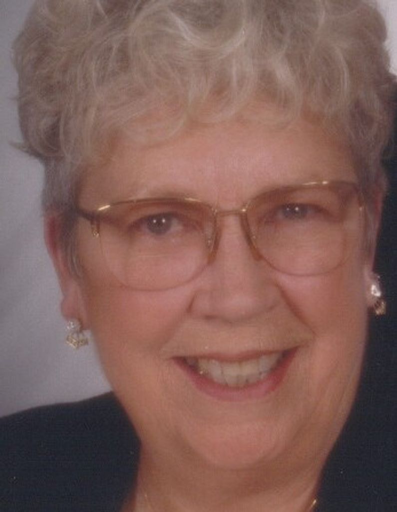 Emlyn "Lyn" Rider