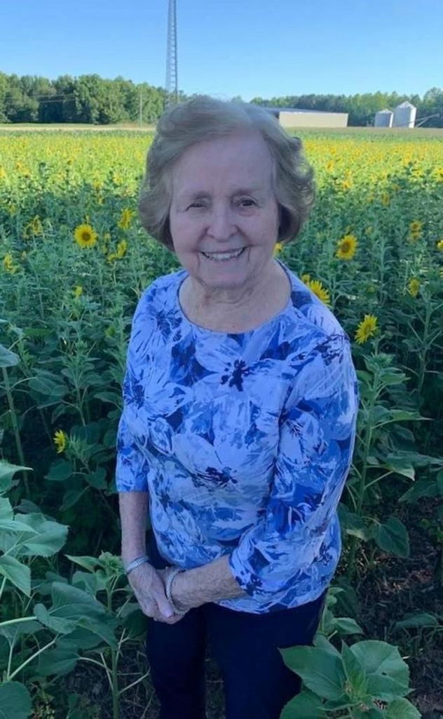 Betsy Sneed Eaves Profile Photo