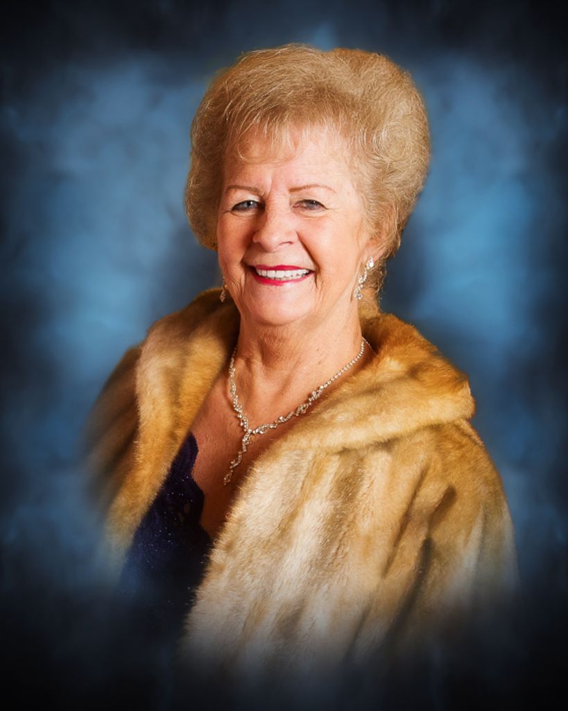 Sarah (Lamb)  Logue Profile Photo