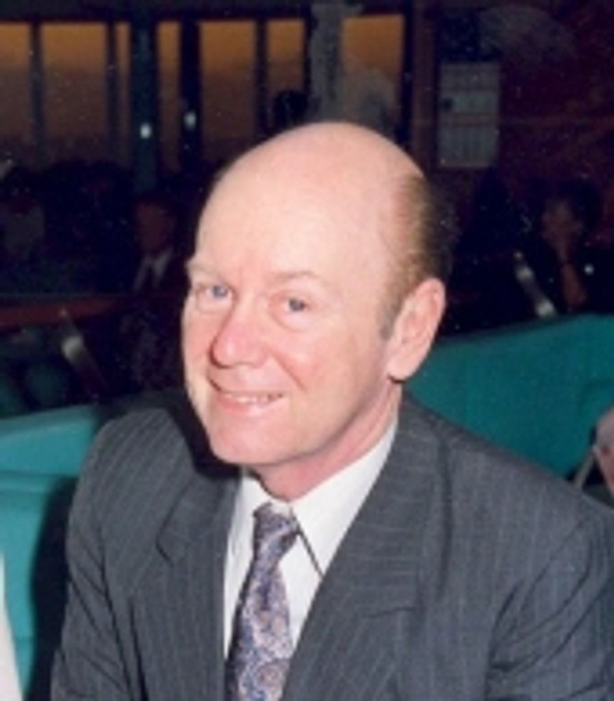 Robert E. Davis