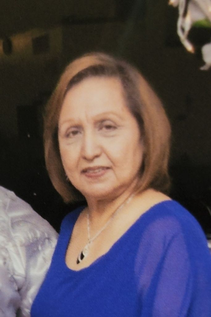 Gloria L. Colunga