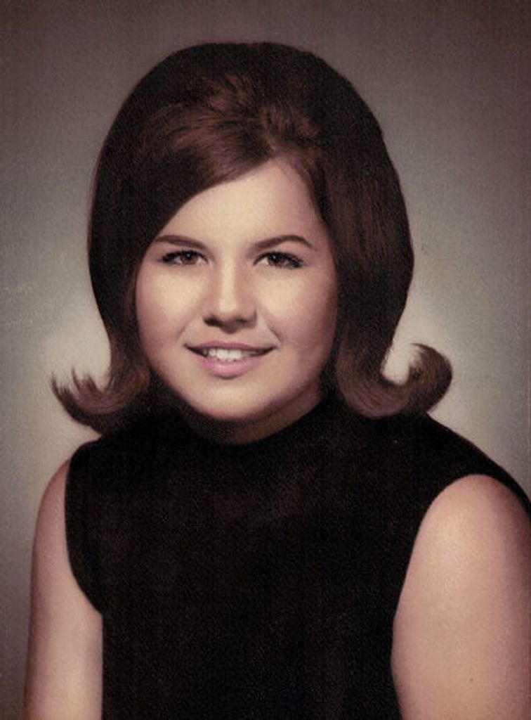 Katie Hodges Profile Photo