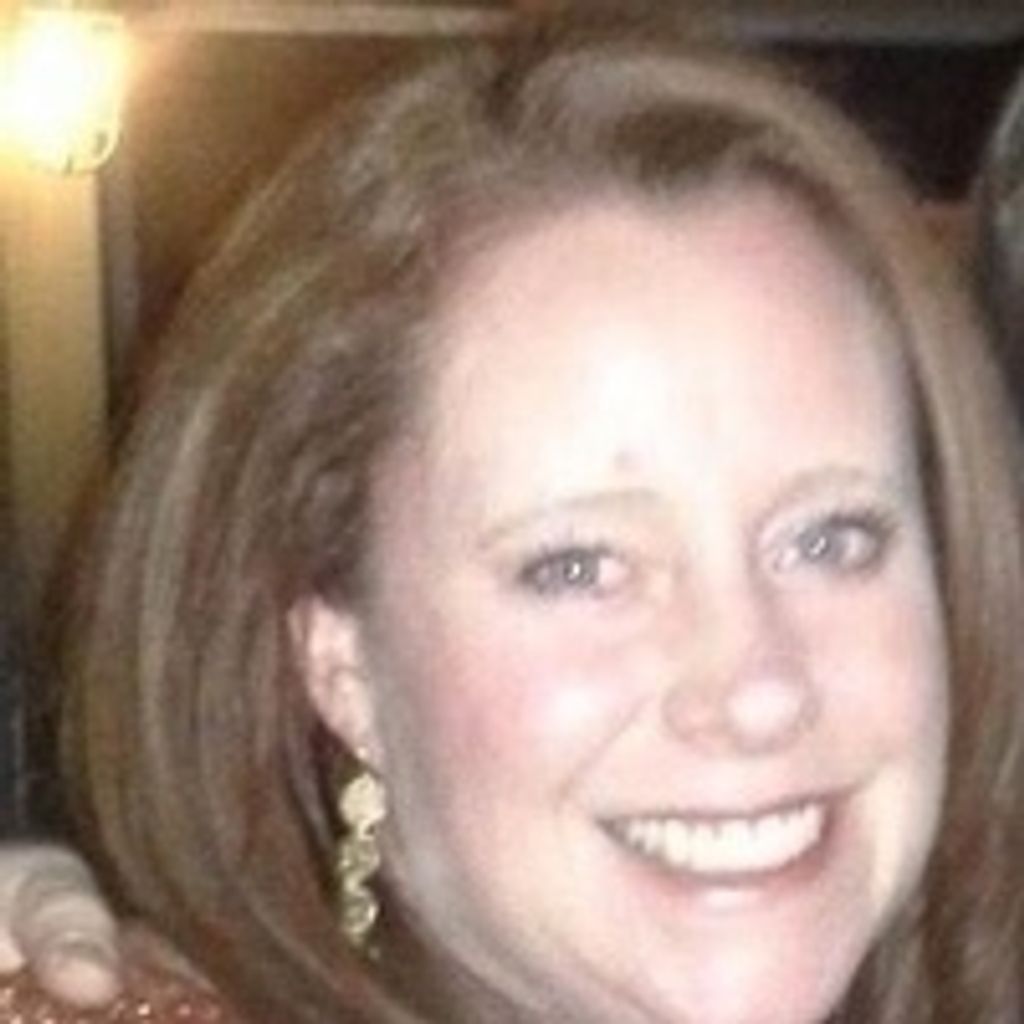 Lisa M Chandley Thuot