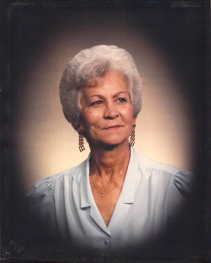 Betty McInnis Lee