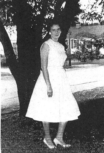 Linda Jewell (Deal)  Crosby photo gallery thumbnail 185 of 246