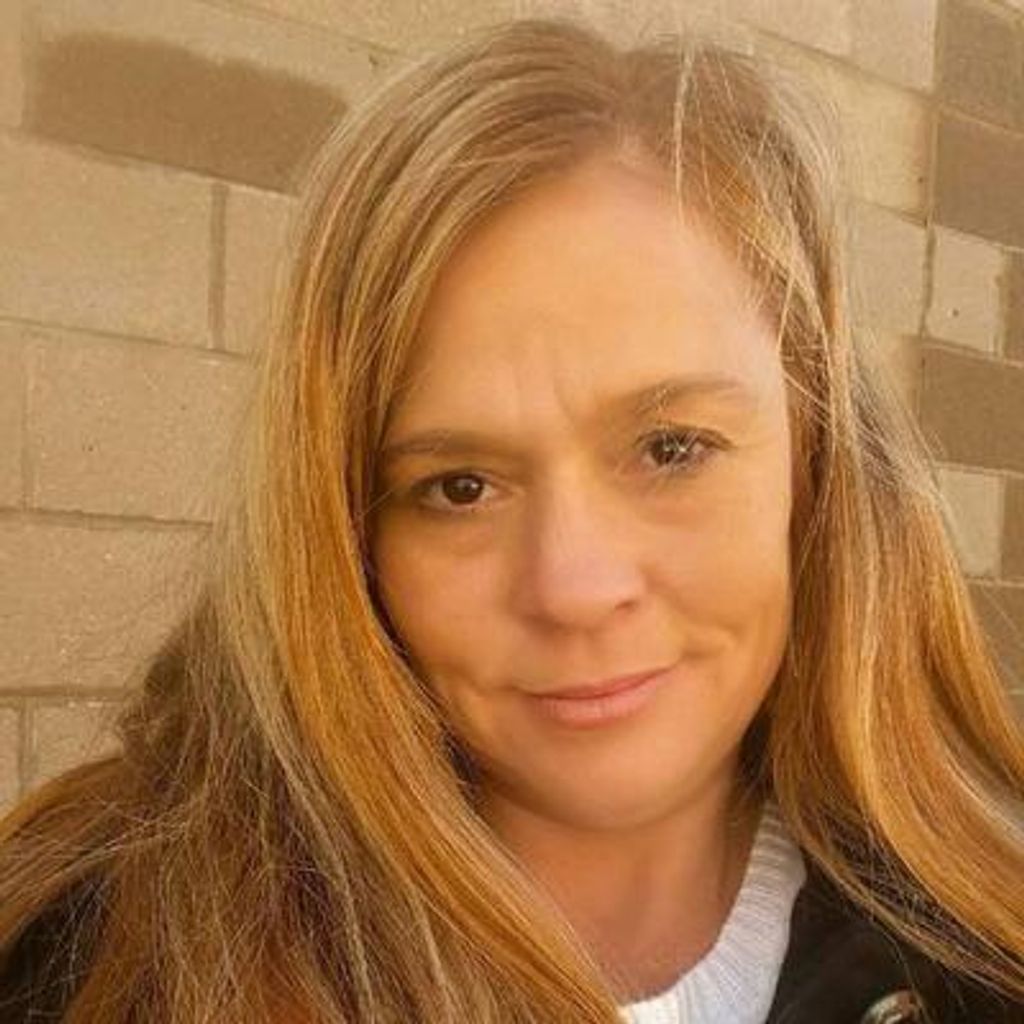 Shelly Dawn Graves Profile Photo