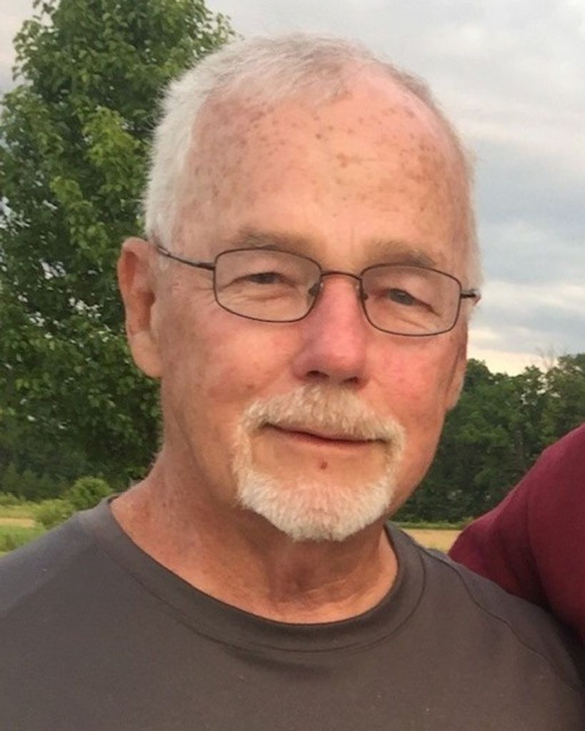 Robert Michael Oliver Profile Photo