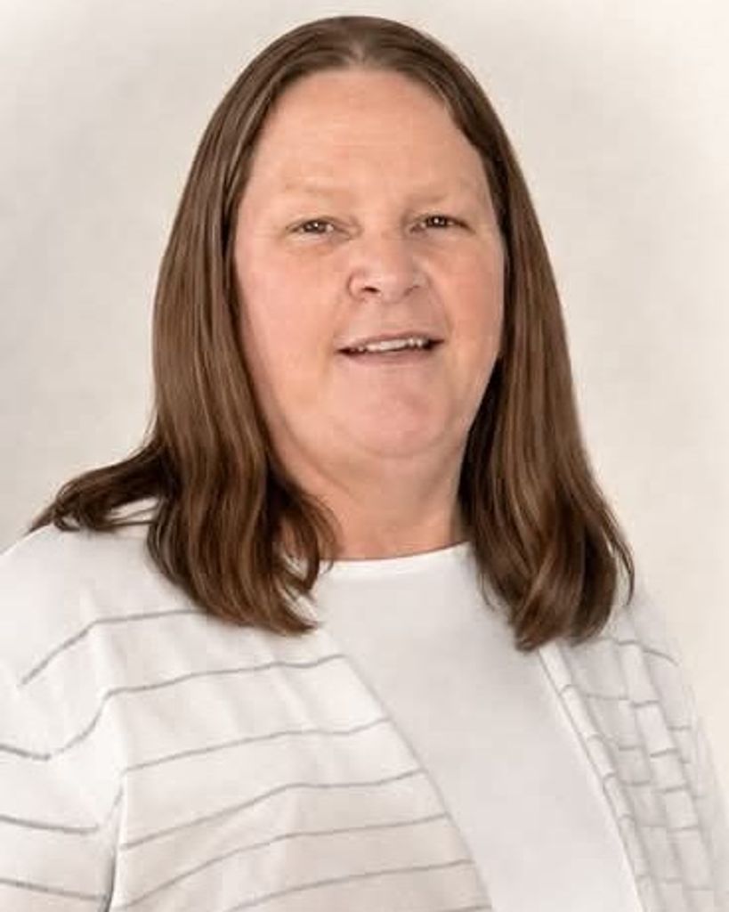 Della Sue Campbell Profile Photo