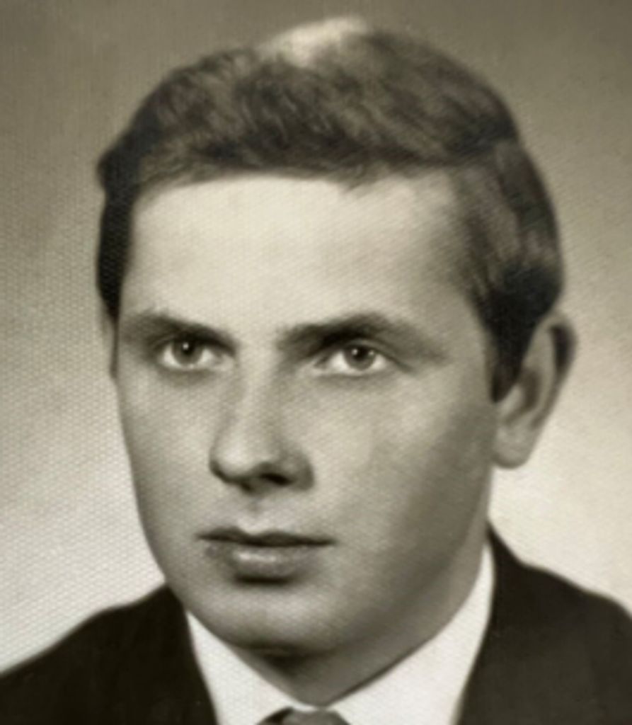 Tadeusz Dlugolecki Profile Photo