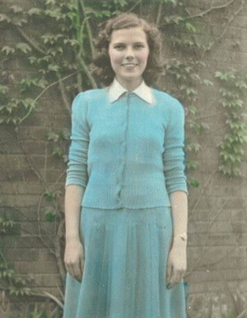 Dorothy Muriel (Watt)  Worgan