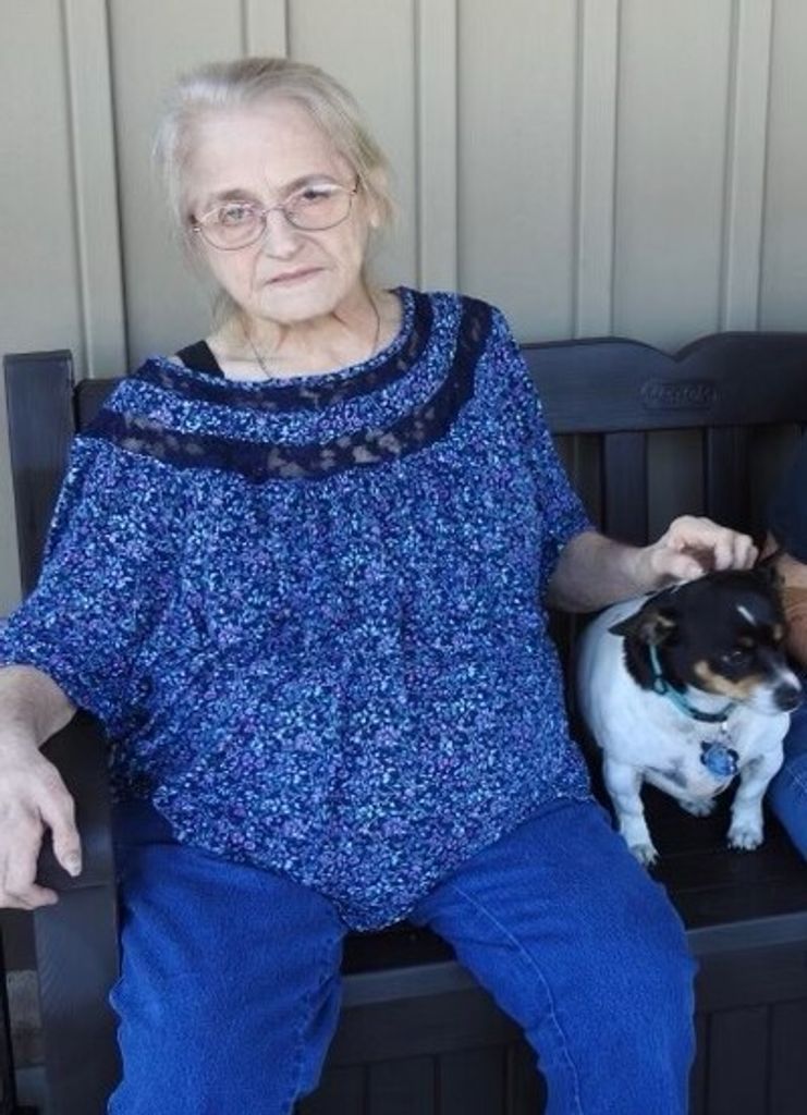 Linda "Bunnie" Taylor Profile Photo