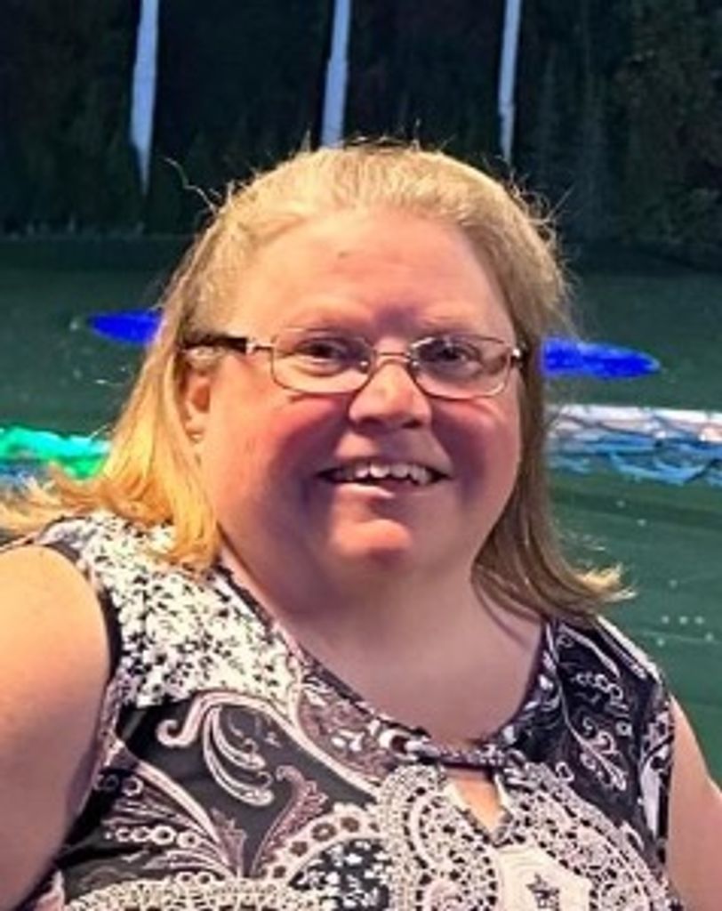 Laura Cook Profile Photo