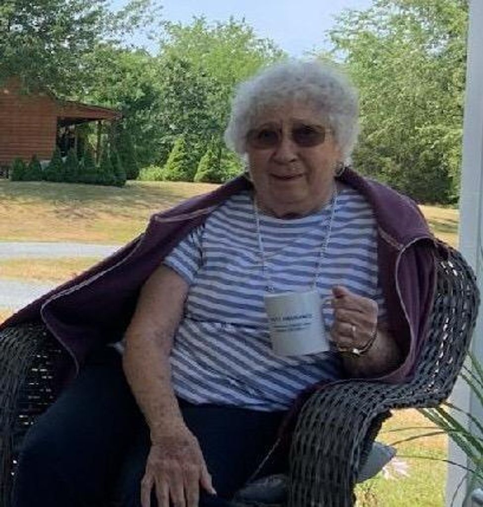 Evelyn Simmons Profile Photo