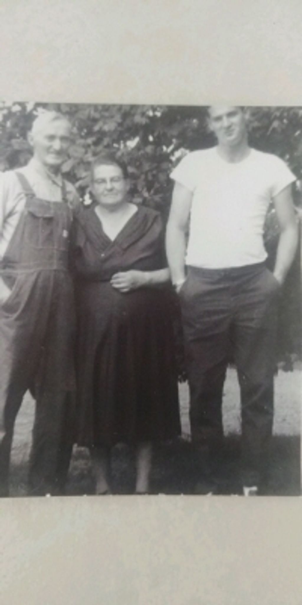 Delbert "Del" Dale Holman photo gallery image 18 of 18